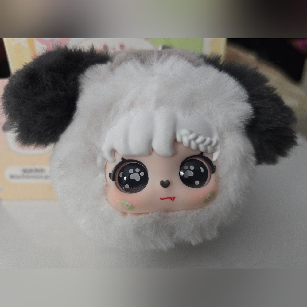 Sanmi Animal Cosmetic Mirror Plush "Mischievous Puppy"
